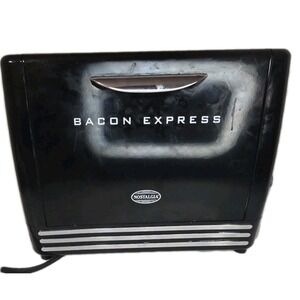 Nostalgia Bacon Express BCN6BK Grill Black‎ . Pre-owned Great Working Condition.
